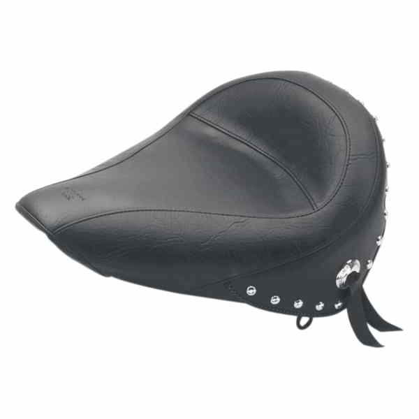 取寄せ スタッズ付きビニールソロシート マスタング Skirted Solo Seat - Softail '00-'05 75084 DS900221
