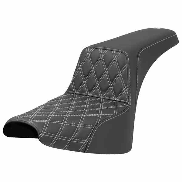【並行輸入品】 サドルマン ステップアップシート - フロント ラティスステッチ - ホワイトステッチ - FXST/FXBB 18-25 818-30-17206 08021654