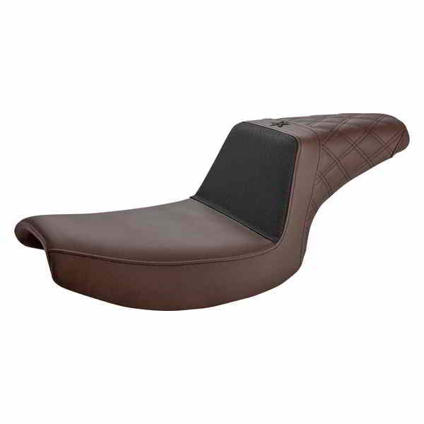 取寄せ 不明な産業パフォーマンスグリッパーシート サドルマン Unknown Industries Seat - Front Carbon Fiber/Black Gripper Lumbar/Rear Lattice Stitch - FXR UN82-09-173BR 08050149