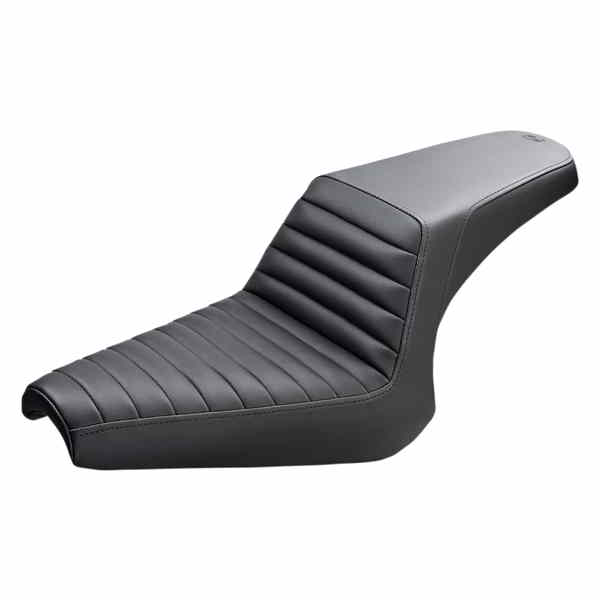 取寄せ ステップアップシート - フロントタック-Nロール サドルマン Step-Up Seat - Front Tuck-n-Roll - Black Y13-16-171 08102051